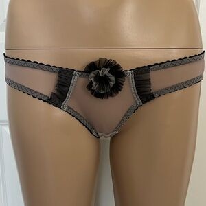 Agent provocateur mesh scallop trip panties with tulle design